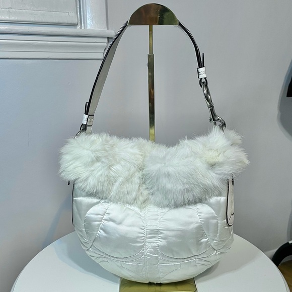 Coach RARE Vintage Y2K 2005 White Shoulder Quilted Handbag with Rabbit Fur Trim - Picture 1 of 17
